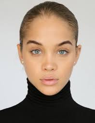 How tall is Jasmine Sanders?